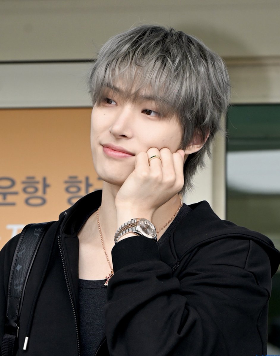 _ppyongAri_'s tweet photo. 260604 출국 기사 사진 #MINGI https://t.co/PC5EH3XD70