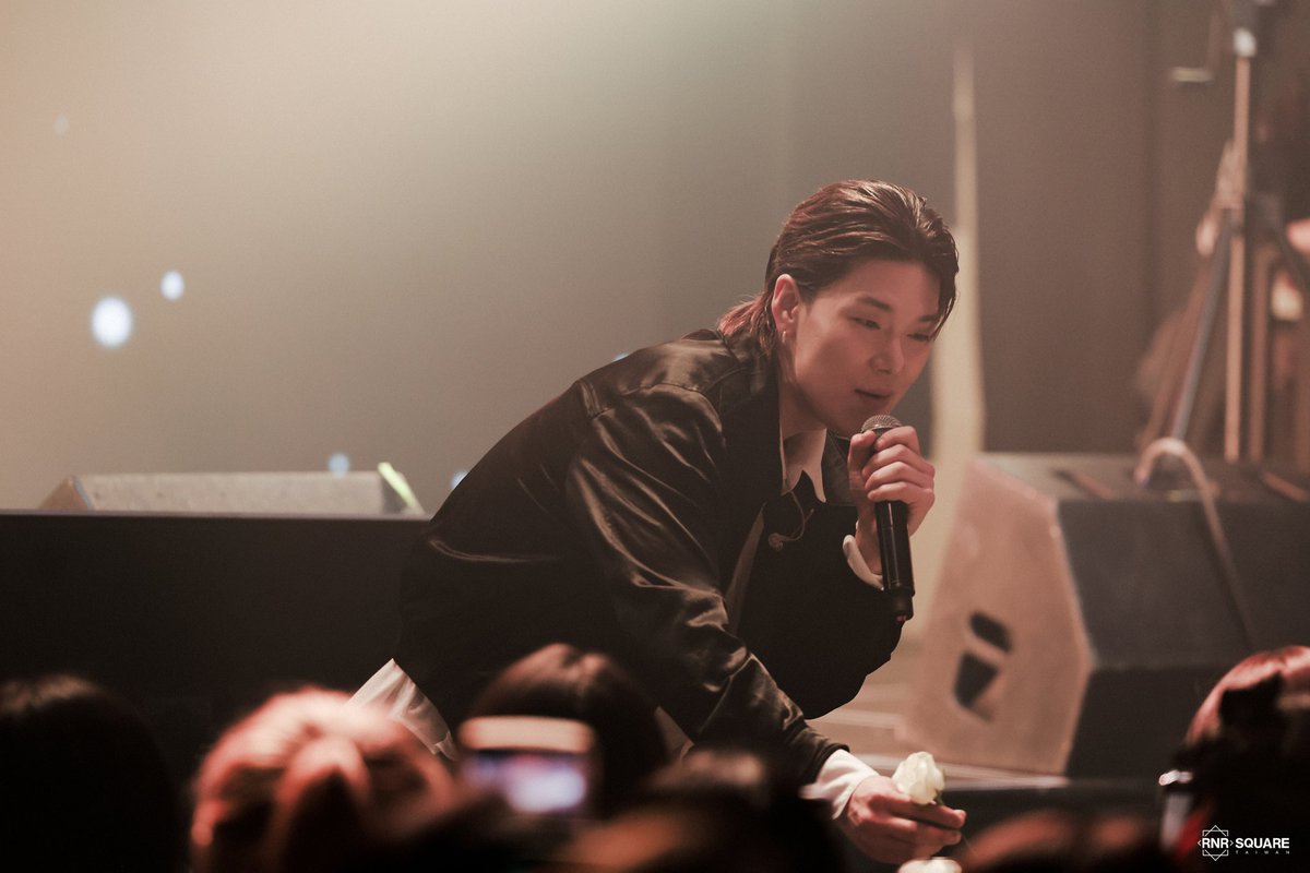 rnrsquaretw's tweet photo. 2026 ZELO FAN CONCERT [COMIGO:NEXT CHAPTER] IN TAIPEI

너라서 좋은걸, 因為是你 所以很好
跟著我們的 🍅 一起繼續向前行ヾ(´︶`*)ﾉ♬

1:10團體合照 ：
請掃描福利卡上的QRCODE連結下載

更多高畫質活動照片下載：https://t.co/aO1U3NR3ek

下載期限：至2026年7月8日止

#ZELO #젤로 #최준홍 https://t.co/9N5oe7by64