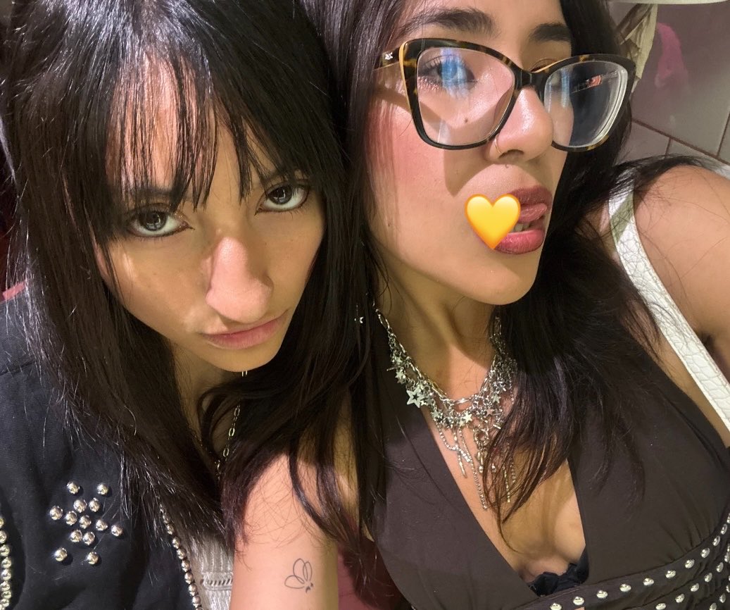 limitada pero te amo jihyo rosamarillo tu y yo🙁 tweet media