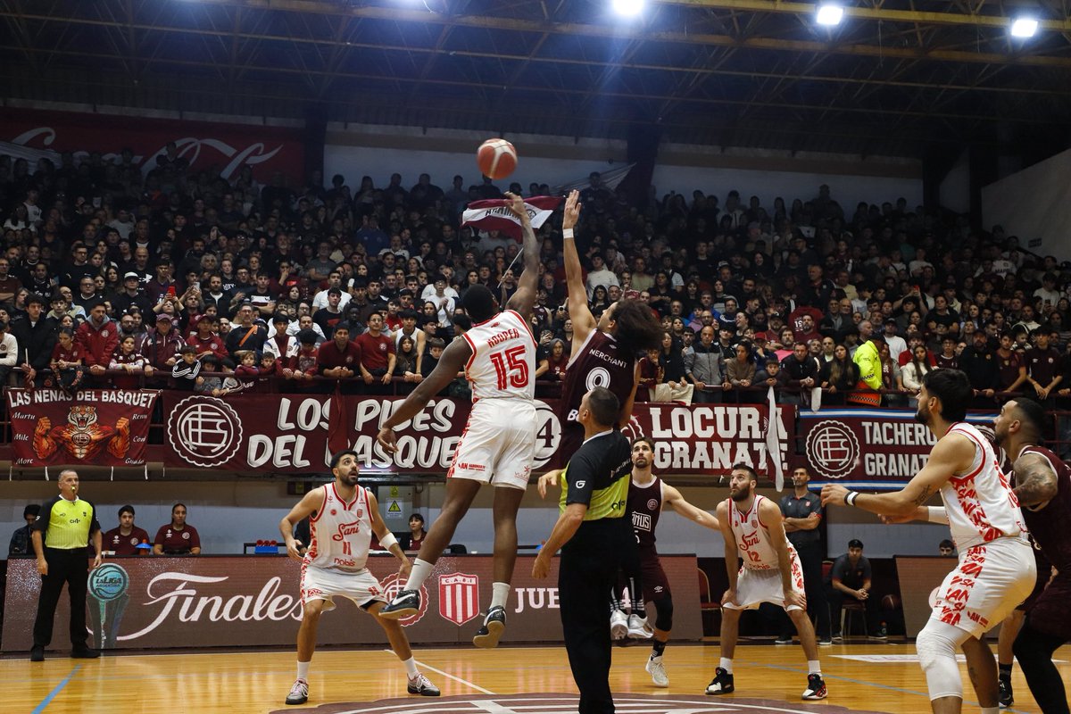 RussoNicolasOk's tweet photo. ¡Una noche inolvidable para el básquet de Lanús! 🏀

Felicitaciones a los jugadores, al cuerpo técnico y, especialmente, a Federico Helale y a toda la comisión que, con compromiso y trabajo diario, hacen crecer el básquet en nuestro querido Club Lanús.

También un reconocimiento para toda la gente que acompañó, alentó y estuvo presente durante este camino, demostrando una vez más una pasión y un sentido de pertenencia inmenso.

𝗘𝗟 𝗖𝗟𝗨𝗕 𝗔𝗧𝗟𝗘𝗧𝗜𝗖𝗢 𝗟𝗔𝗡Ú𝗦 𝗩𝗨𝗘𝗟𝗩𝗘 𝗔 𝗟𝗔 𝗟𝗜𝗚𝗔 𝗡𝗔𝗖𝗜𝗢𝗡𝗔𝗟 𝗗𝗘 𝗕𝗔𝗦𝗤𝗨𝗘𝗧𝗕𝗢𝗟 🇱🇻🏀

¡Vamos, Grana! 👏🏻🏆