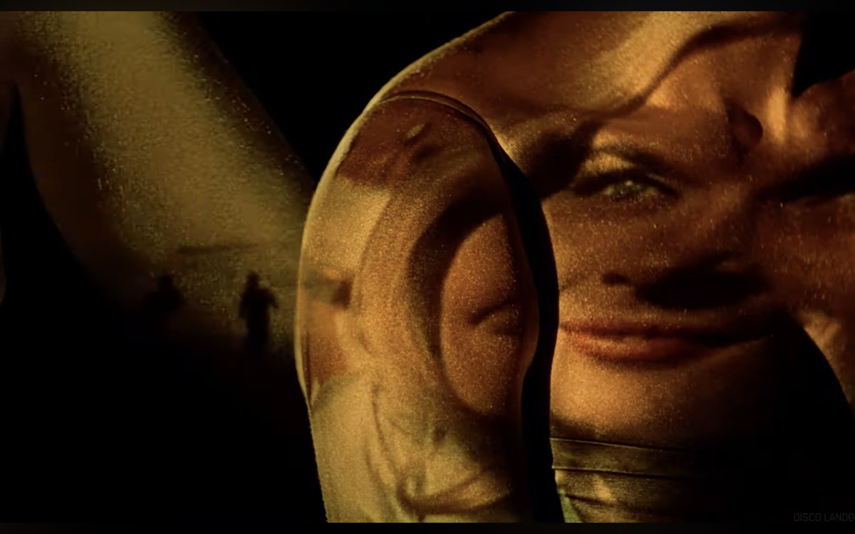 CRGCRH's tweet photo. there's just something special about James Bond intros https://t.co/g46MVKg1Wf