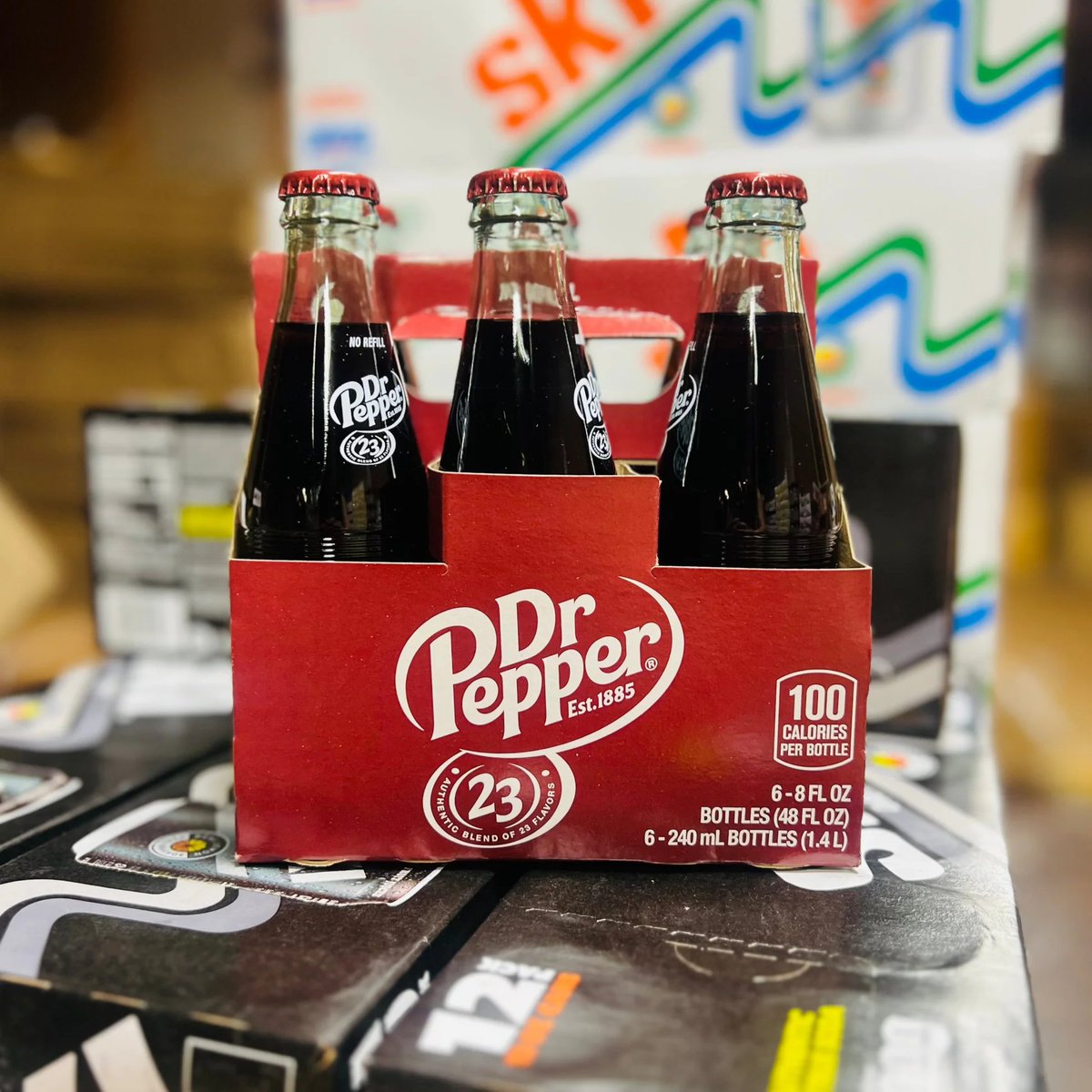 CommodoreFan64's tweet photo. @Brookltnwilliw I don't drink a lot of soda these days, but when every now, and then when I see Dr. Pepper in the glass bottles I'll grab a six pack. https://t.co/uXq5i6KMNM