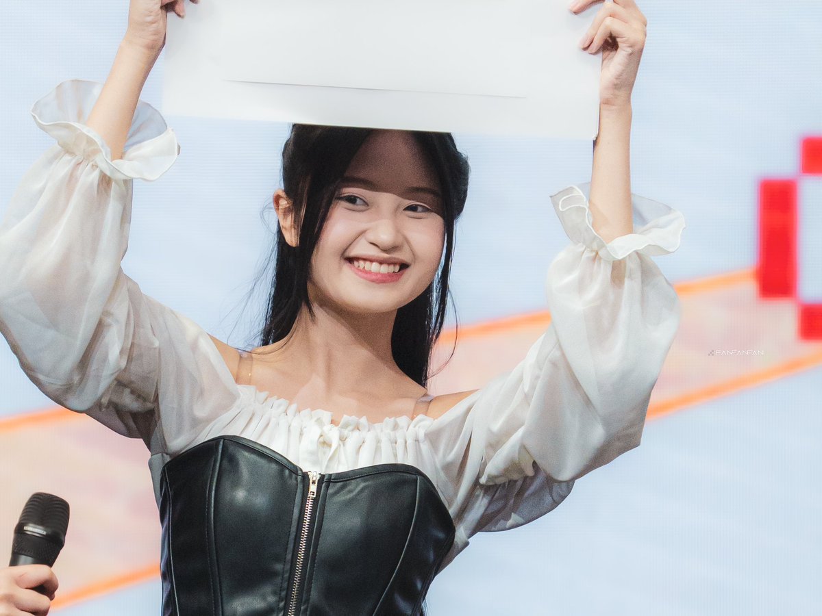 Idnafndi's tweet photo. happy #MiKamis 
@M_MikaelaJKT48 

23052026, at MnG Love Dream Passion https://t.co/7Sio396j7j
