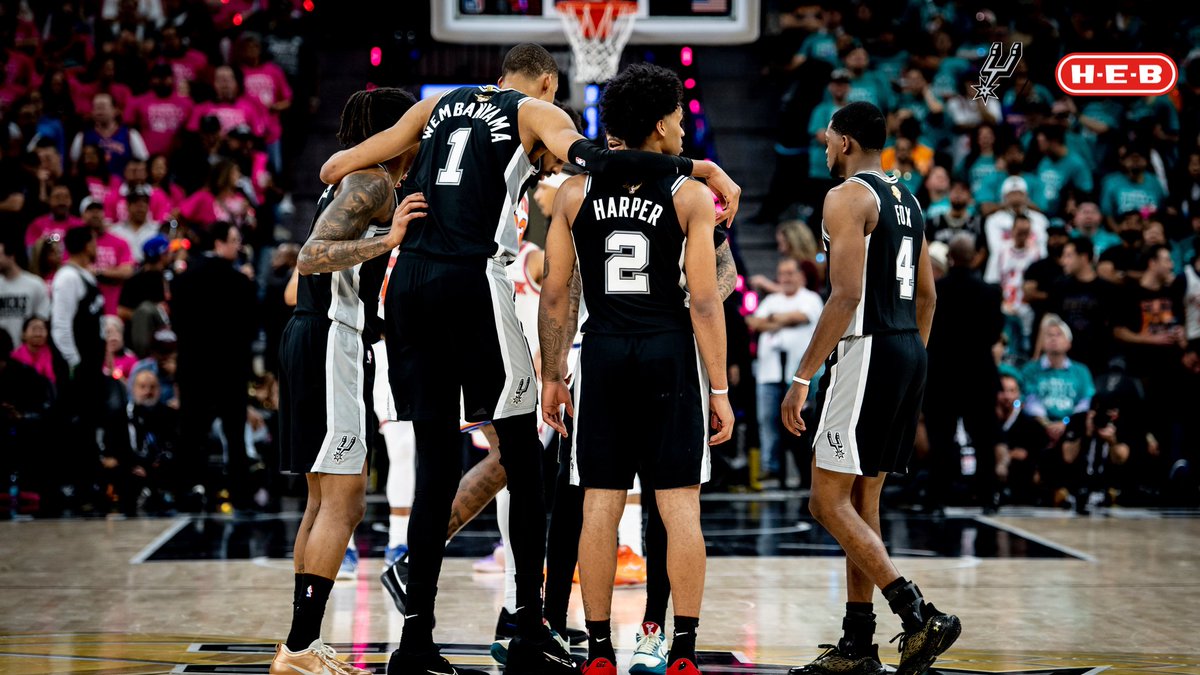 spurs's tweet photo. See y'all back at FBC on Friday!

#PorVida | @HEB https://t.co/DQY3Oig2L5