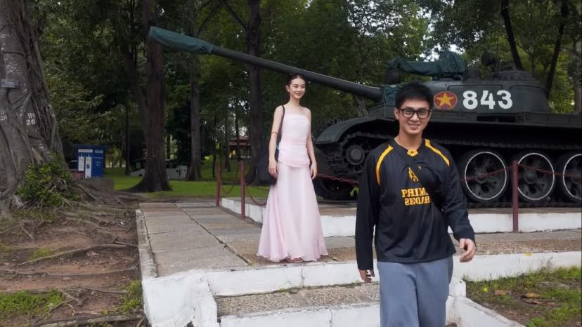 psngayondigital's tweet photo. JMFYANG ❤️

Former PBB housemate na si JM Ibarra, nag-post ng isang video kasama ang kanyang naging co-housemate na si Fyang Smith mula sa kanilang naging trip sa Vietnam.

“my iris,” wika niya sa post.

(Instagram/jmdibarra) https://t.co/w5GWyyd0Xm