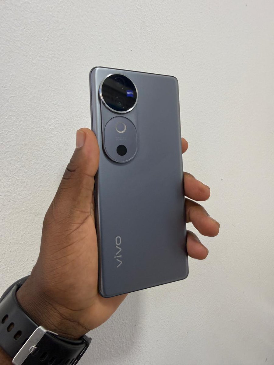 ecbtechnologies's tweet photo. VIVO PHONES AVAILABLE ✅

•Y04 64+4 ksh. 17500
•Y04 128+4 ksh. 19000
•Y21 128+4 ksh. 22500
•Y21 128+6 ksh. 24000
•Y21 256+8 ksh. 26900
•Y28 256+8 ksh. 28400
•Y29 128+8 ksh. 26900
•Y29 256+8 ksh. 29300
•V40 Lite 256+8 ksh. 34900
•V60 lite 4G 256+8 ksh. 36200
•V60 lite5G 256+12 ksh. 43000
•V60 5G 256+12 ksh. 59800
•V60 5G 512+12 ksh. 64300

📞0717040531
📍 Iconic Business Plaza 3rd Floor T12
We deliver Countrywide ✅