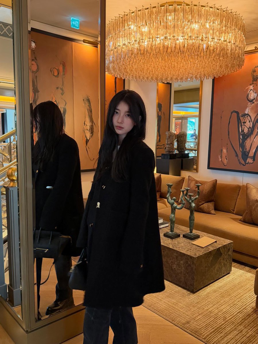 sutozykki's tweet photo. 숮이 화보 주세요 잡지사 유튜브 콘텐츠 주세요 https://t.co/GUcBrGWK0d