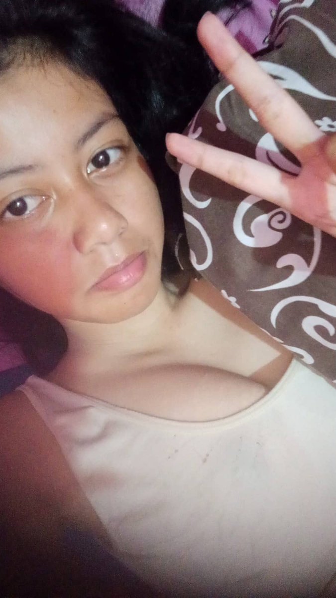 souklle's tweet photo. ada ga ya akun yg retweet full bokep indo percakapan gt, sange bgt ih pgn nonton smbil colmek:'( bagiii dongg https://t.co/6t8dnYBd9u