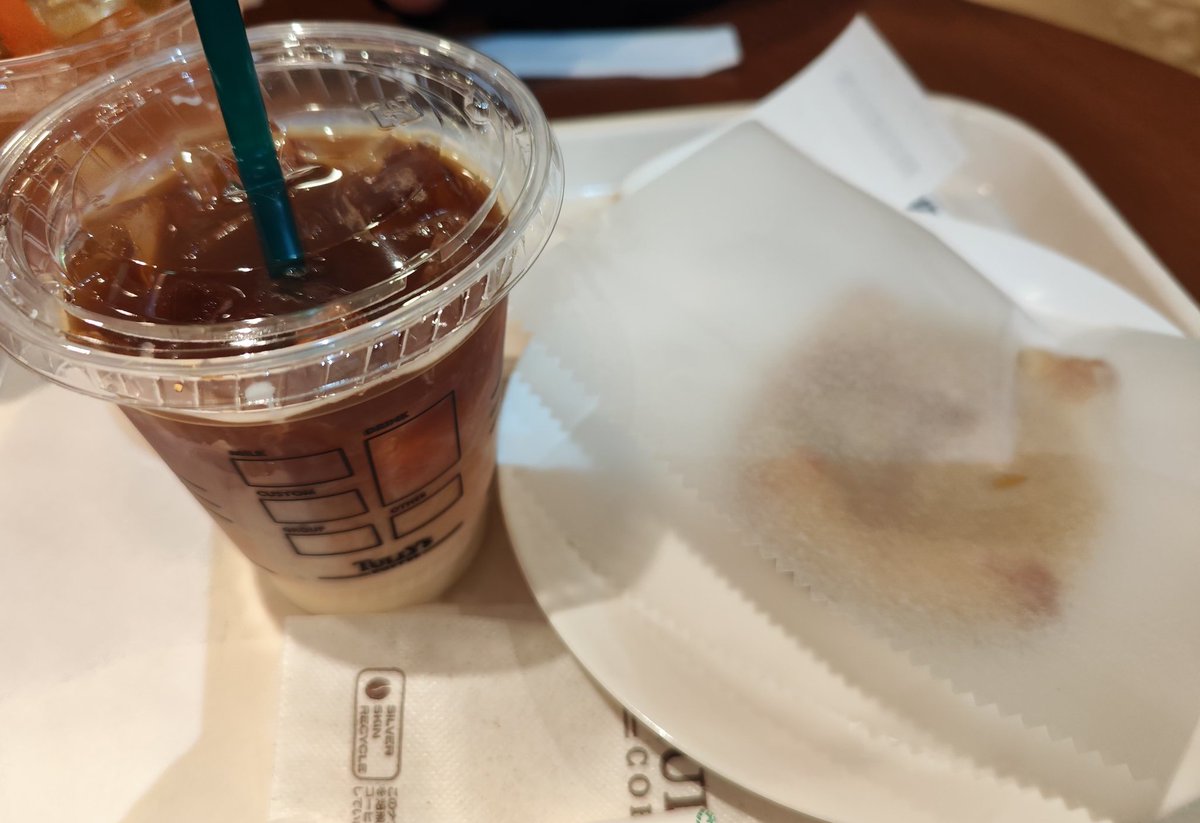 Qanad's tweet photo. 大学病院のTULLY'Sで血内の受診時間までしばしゆっくり。
ようやく体調も大分戻ってきた。このままをキープしたいな。 https://t.co/EQ9Nlktq0p