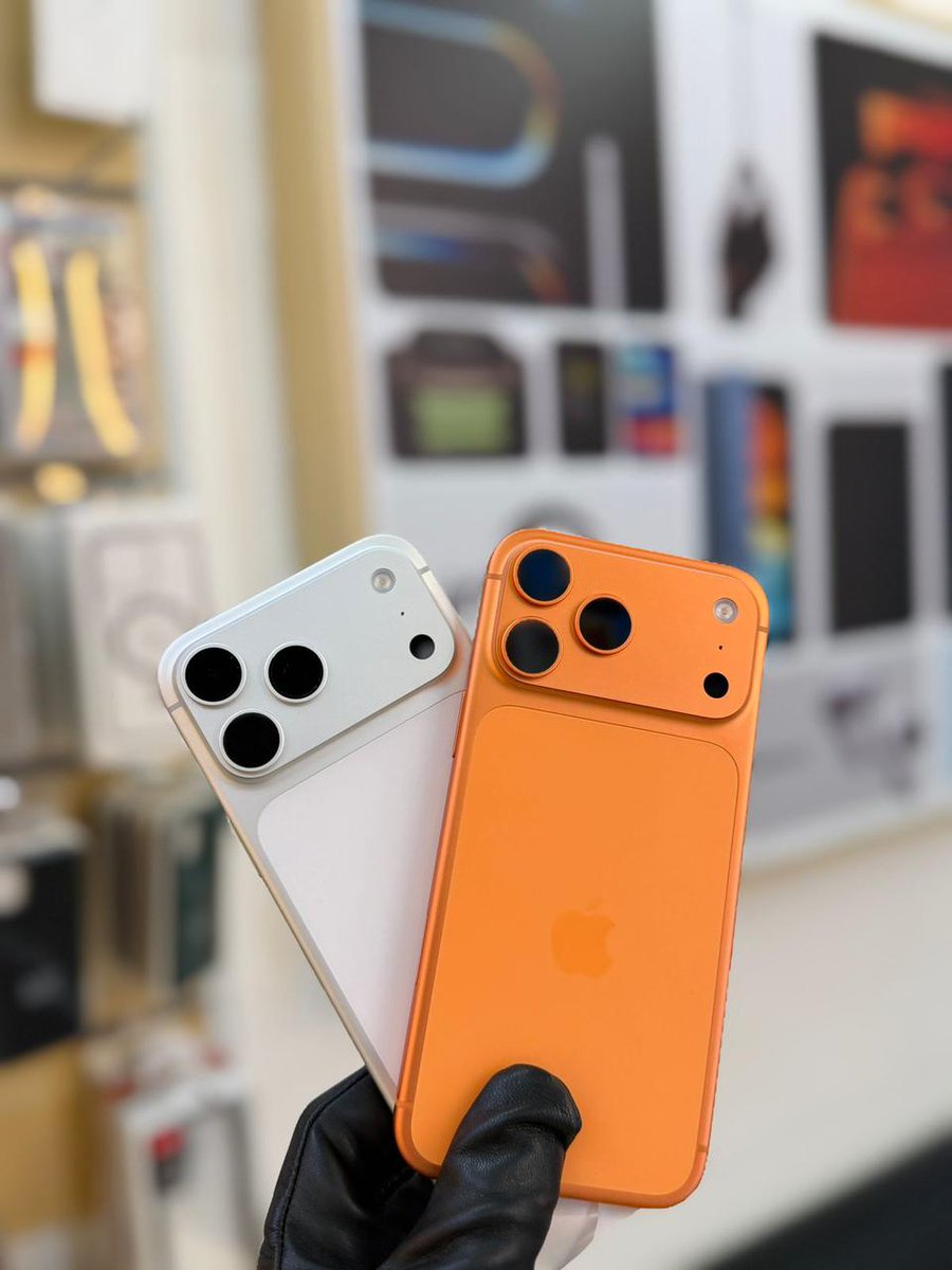 collo_skunky's tweet photo. 📱♠️WE SELL &amp; REPAIR PHONES♠️ 📱

⭐ What We Offer:
♦️ Brand New Smartphones
♦️ EX UK Phones – Tested &amp; Trusted
✅ All Phone Accessories Chargers, Cables,Earphones &amp; More
✅ Professional Phone Repairs
📌Location: Cookie house 1st floor shop 111
DM OR CALL..0741619610 https://t.co/p9jG0nkND2