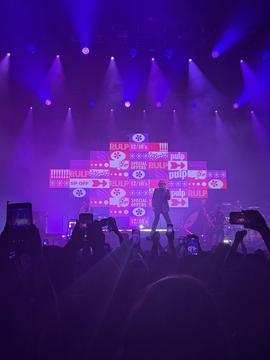 elconkey's tweet photo. #Pulp memories 02-06-2026 solo faltó “Trees” pero todo perfecto 👌 🇲🇽 https://t.co/0oFeLT23KF