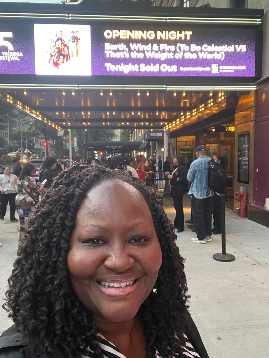 BIGRosieBK's tweet photo. #TribecaFilmFestival
#EarthWind&Fire
#NYC
#Knicksin4 🧡💙🏀
#Aboutlastnight https://t.co/p8xmknC5AL