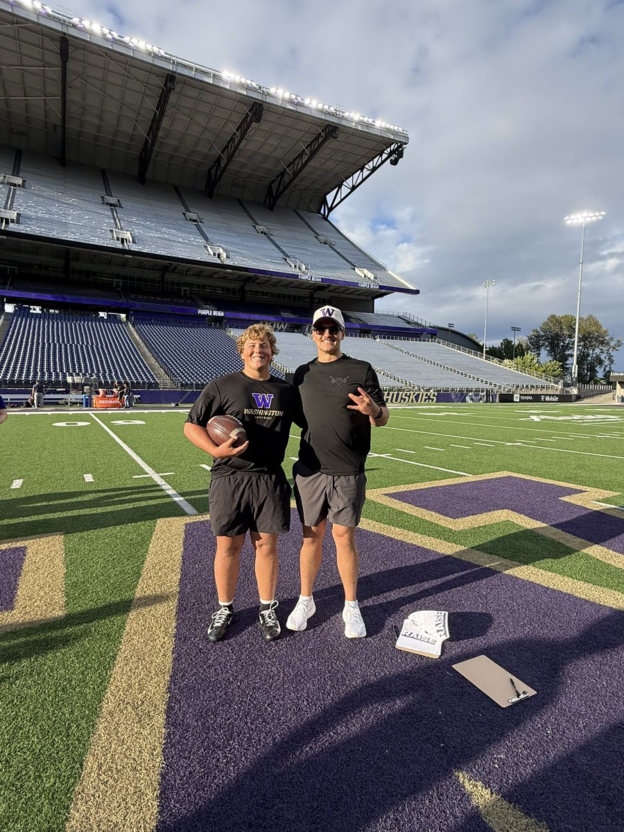 GradySharp14's tweet photo. I had an amazing day at the University of Washington Specs Camp!

I was consistent, fast and accurate, resulting in a 2nd place finish on the big stage, against some very talented snappers from across the country.

Thankyou @CoachPetrilli, @IcemanCoaching, @_keanryan

What a great start to a busy June!
@ThePuntFactory @RenKokScouting 
@TheChrisRubio @ZackJenkins99