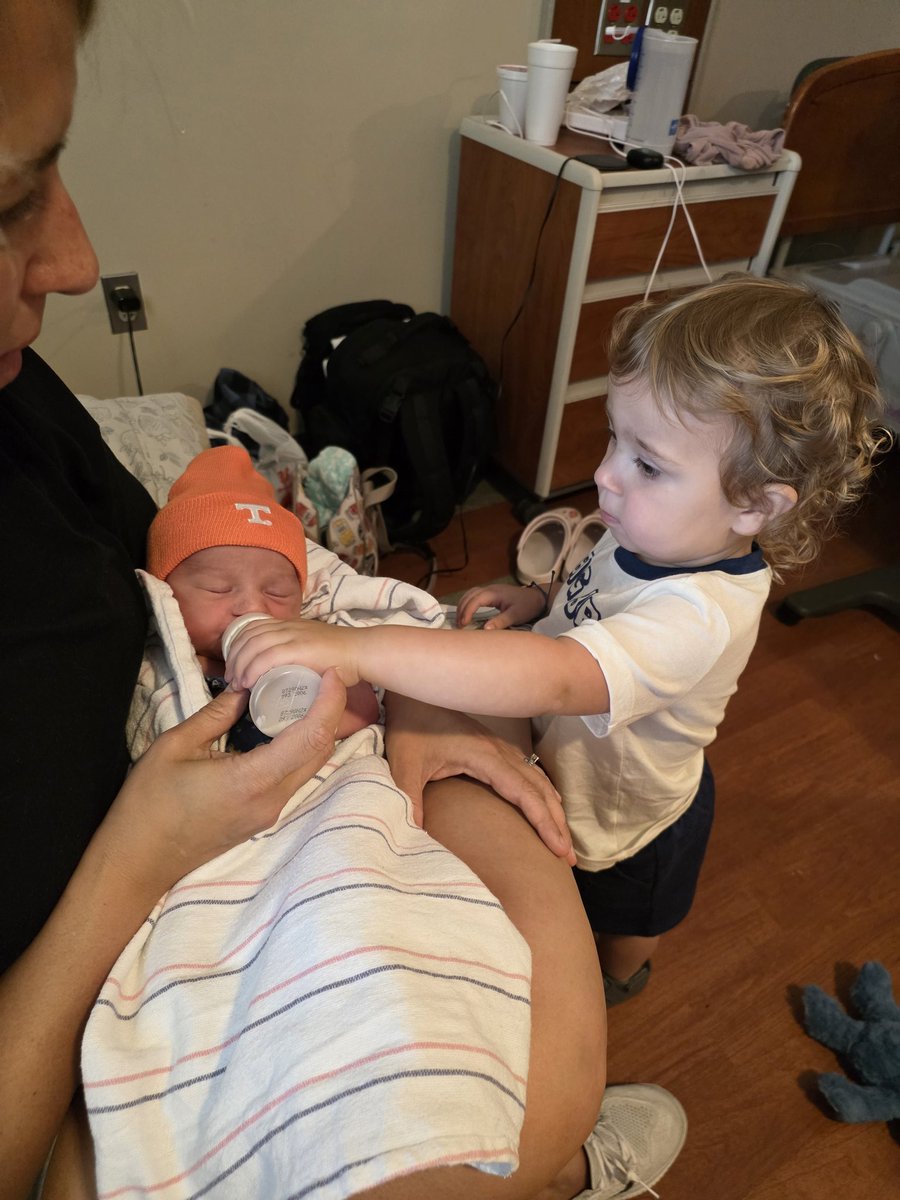 JUCoachLawhon's tweet photo. Grandson # 2, Rowan William, entered the world today! He &amp; mom are both great! The Lord blesses me more than I deserve, Im so thankful! What a privilege, &amp; joy of my life, to be Kaden &amp; Rowans Pop! Thank you Lord for the blessings of grandchildren! #ProudPop #MyGrandsons https://t.co/HiS9yxXhiE