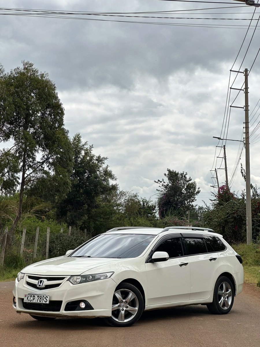 RjMotorworld's tweet photo. Let's talk Honda Accord Wagon 2011
▪️2000 CC Petrol
▪️Automatically Transmission 
▪️Front Wheel Drive
▪️Multifunctional Steering Wheel
▪️Dual-Zone Climate Control 
▪️Ksh. 950,000
☎️ 0703 427 327 
📍Nairobi https://t.co/YkrGyVAE38