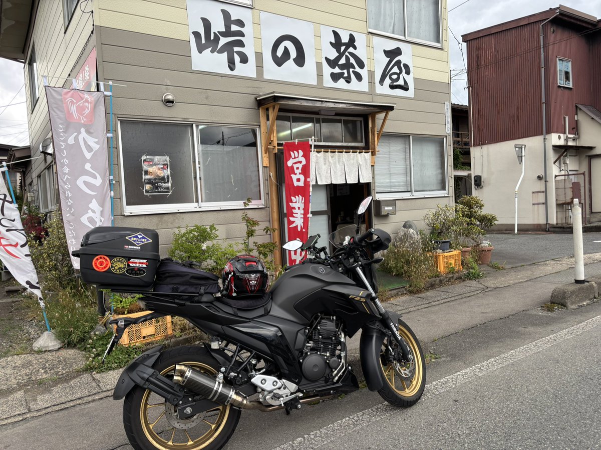 iwashisanti_m's tweet photo. その昔、山形県小国町の国道113号線沿いにあった峠の茶屋

閉店してから10年以上経っただろうか

しかし最近になって友人から山形市に店舗が復活してるとの情報を得た

ので行ってきました山形市。味が当時のまま！ボリョーム満点手のひらサイズ！
うまま！ https://t.co/Tx0ZzEO1Gv
