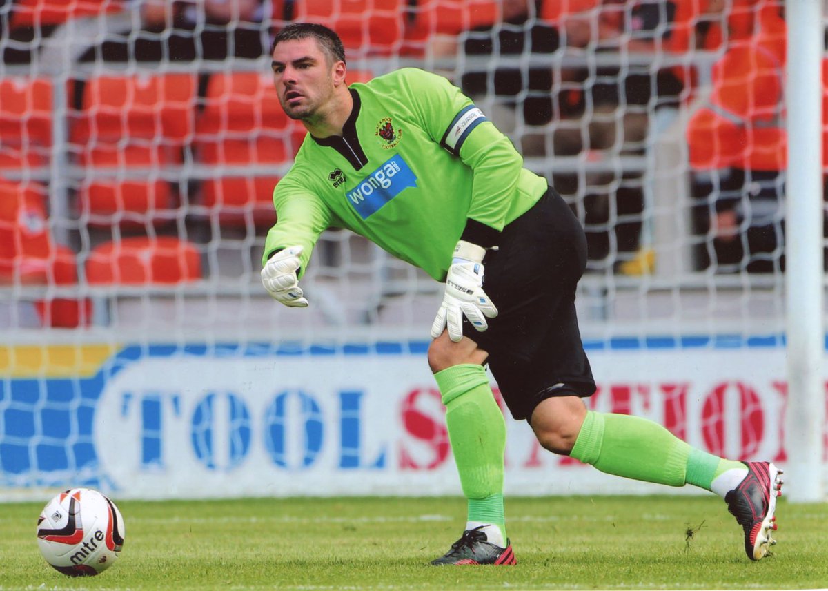 BFC_ExPlayers's tweet photo. Happy 44th Birthday today to former Pool goalie .... Matt Gilks 

Hope you have a great day Matt !
👍😀🎂🍻⚽️🥅🍊🏴󠁧󠁢󠁳󠁣󠁴󠁿

#TopMan 
#Gillo https://t.co/Pf6up5IwLO