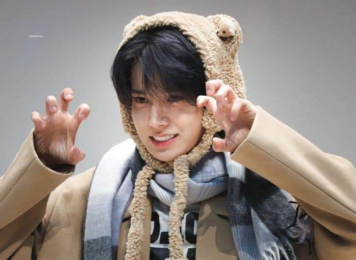 AlsoEvan20's tweet photo. Can I get 77 tags for Our Bambi !?? 🥹🫶🏻

—Come on Drop The Tags Y’all
#SEVEN_HEARTS_BEAT_AS_ONE
#BLUE_SKY_HOLDS_SEVEN_LIGHTS https://t.co/PiyjFcoGIR