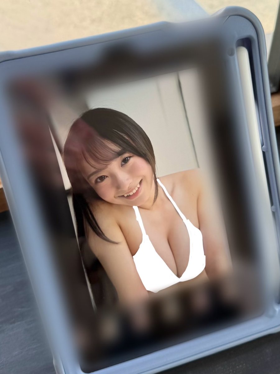 kurumi__koyama's tweet photo. 6/8（月）発売‼️
ヤングマガジン28号でベスト20のみんなで表紙✨️
ソロカットもあります💗💗

投票はがきが付いてくるので
🎀No.6  #小山くるみ 🎀と書いてポストに投函お願いします🥹🥹

期待を絶対に裏切りません！！！！
よろしくお願いします🙇🏻‍♀️💞

 #ミスマガジン2027 https://t.co/Zq41EczMpY