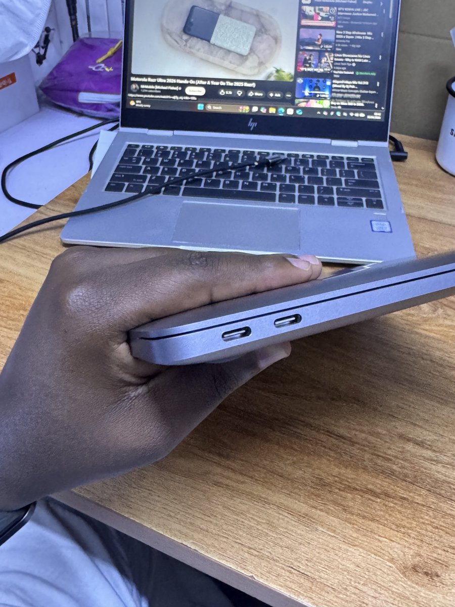 techscents_ke's tweet photo. The problem vs The solution

UGREEN USB C Docking Hubs are in stock

5 in 1 KSH 5500
7 in 1 KSH 6500
10 in 1 KSH 7500

📍Cookie House 2nd Floor Shop 209
📞 0733 315 348
🌐 https://t.co/39mZY9xS6U
#TechIt https://t.co/rxLQoBfrlB