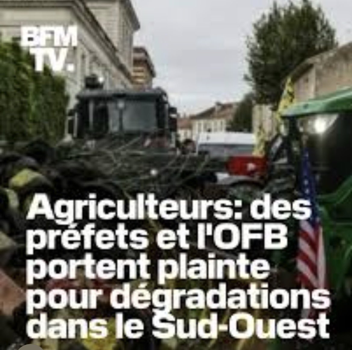 MARCLANDES40's tweet photo. @CNEWS Question du jour.. les Gilets Jaunes et la Coordination Rurale soutenus par tout le groupe Bollorusse et l’extrême droite, qui ont coûté des millions et des millions d’euros aux contribuables français doivent ils payer la facture?? https://t.co/yAQ7XmaT5s