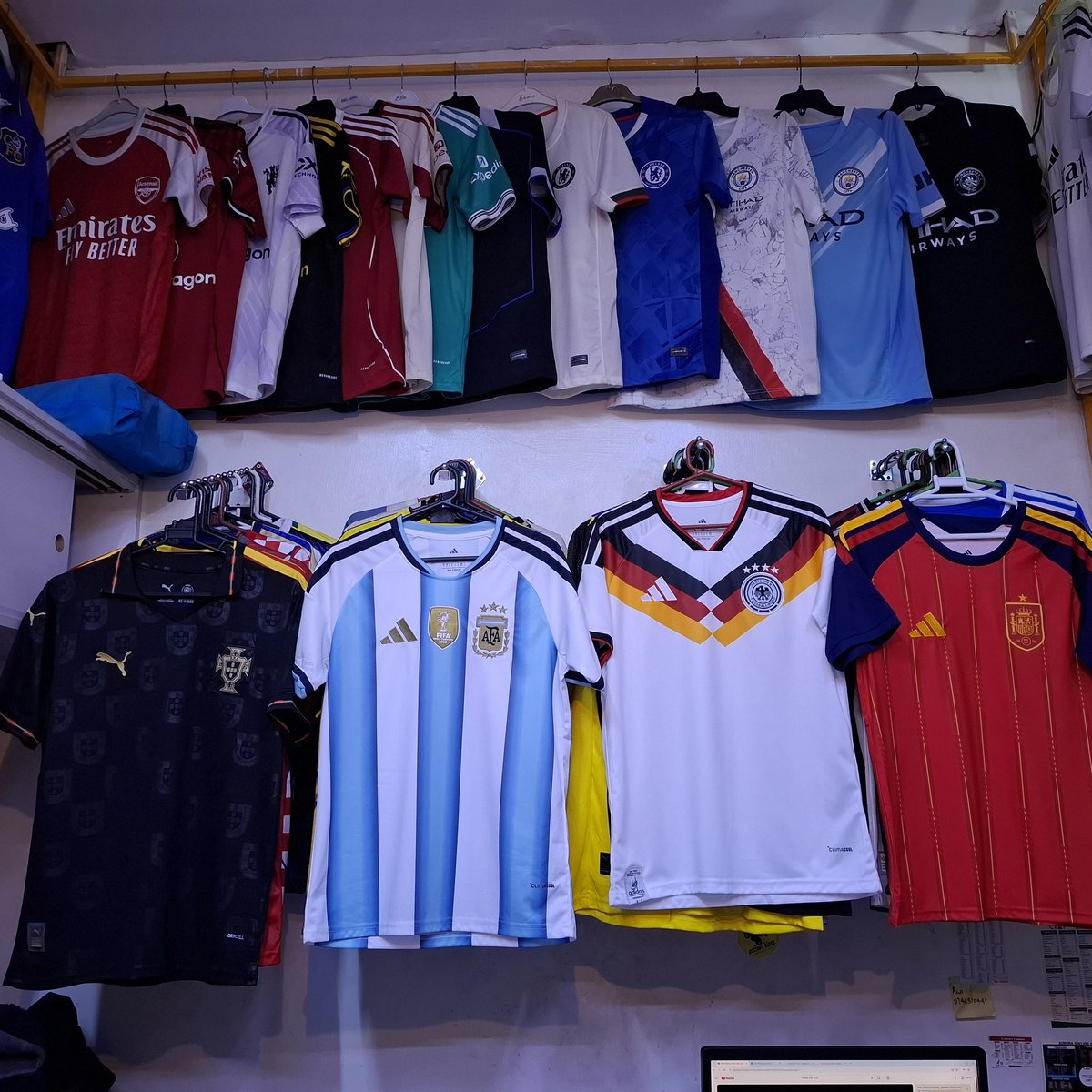 _CrazyNairobian's tweet photo. 7 DAYS TO THE WORLD CUP.

Get your team's jersey at @Infinitykits_ke .

📞 Call or WhatsApp: 0741410828 .

📍Starmall ( Tom Mboya Strt ) next to Zuri Stage, 3rd Floor, Shop No.  C4 https://t.co/ZYfELuvamG