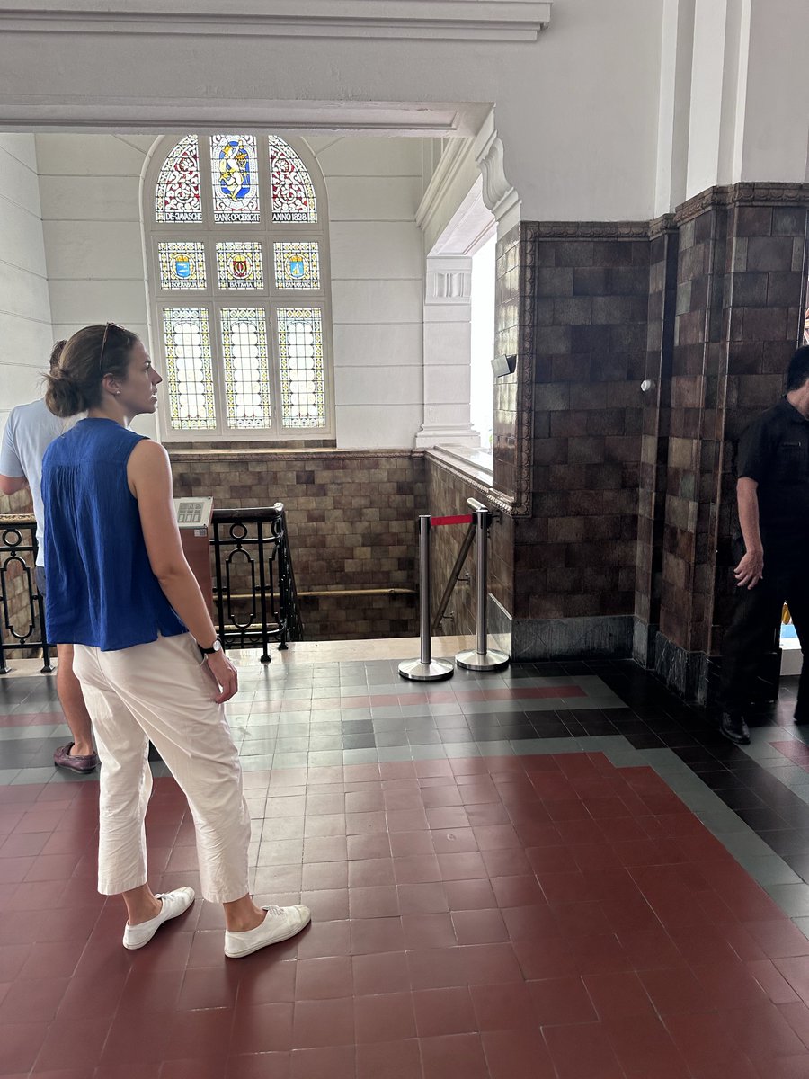 2rh's tweet photo. ga bosen liatin wayang https://t.co/KEfsG9j9LG