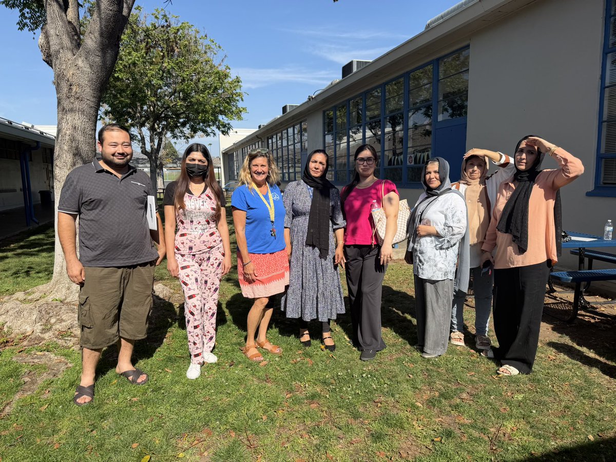 AnneFishburne's tweet photo. 4 sessions of Parent University joyfully ending with a potluck for all of our @MeridianCVUSD @CajonValleyUSD families! Congratulations to our new graduates! https://t.co/lhdqCmXXCX