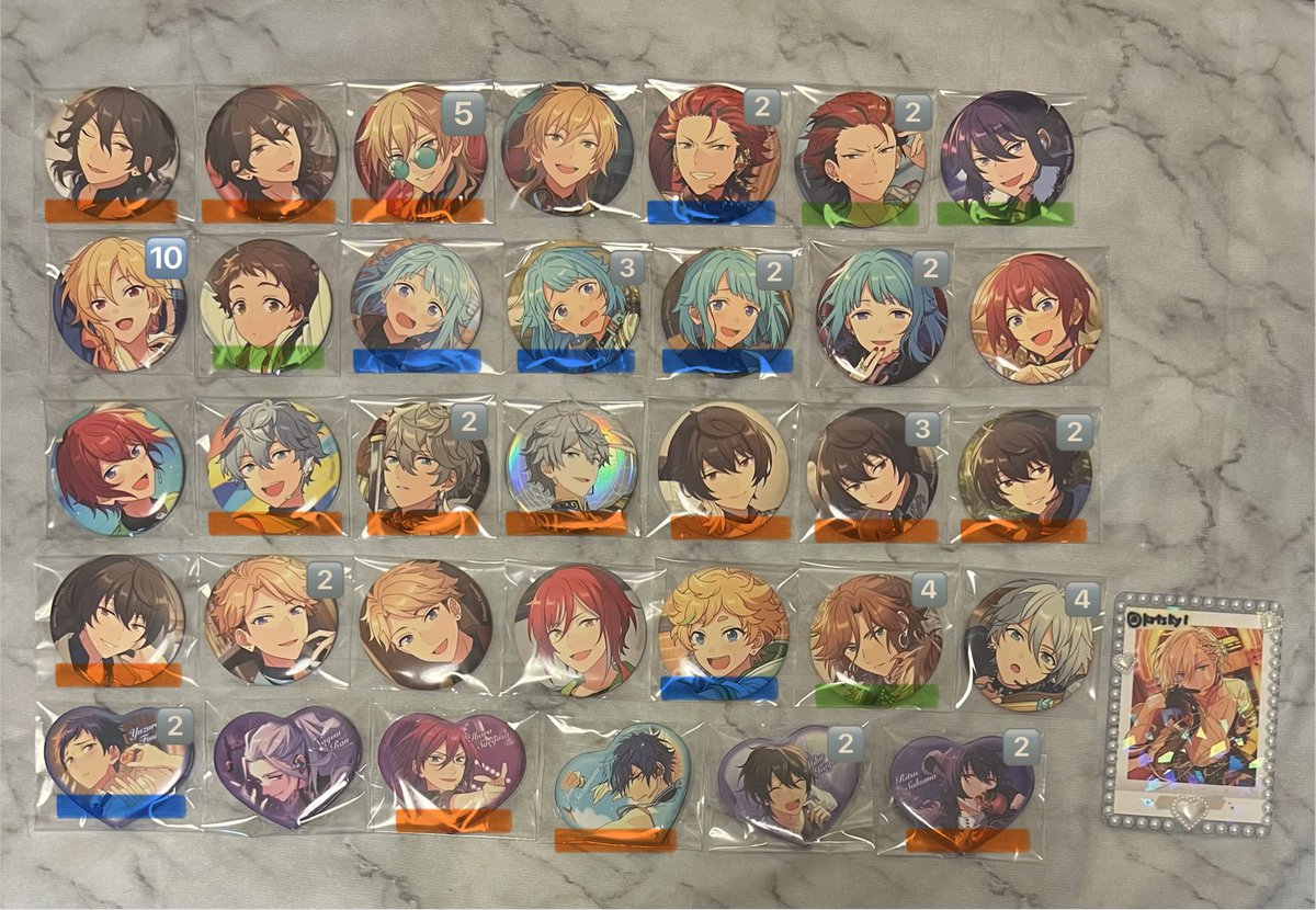 krtsky1's tweet photo. 【交換譲渡】あんスタ 缶バッジ

譲)画像参照
求)英智 宗 嵐(5枚目)

福岡天神手渡しまたは郵送
詳細6枚目参照
検索からでもお声かけください◎ https://t.co/dF3QMKNINb