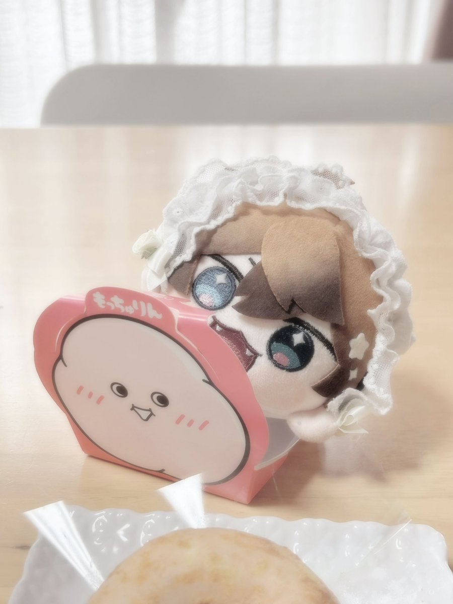 mugi_gohan97's tweet photo. 今年もこの季節がやってきたー.ᐟ.ᐟ.ᐟ
もっちゅりんが神すぎて、写真も発光しています https://t.co/mBdnmIgTwj