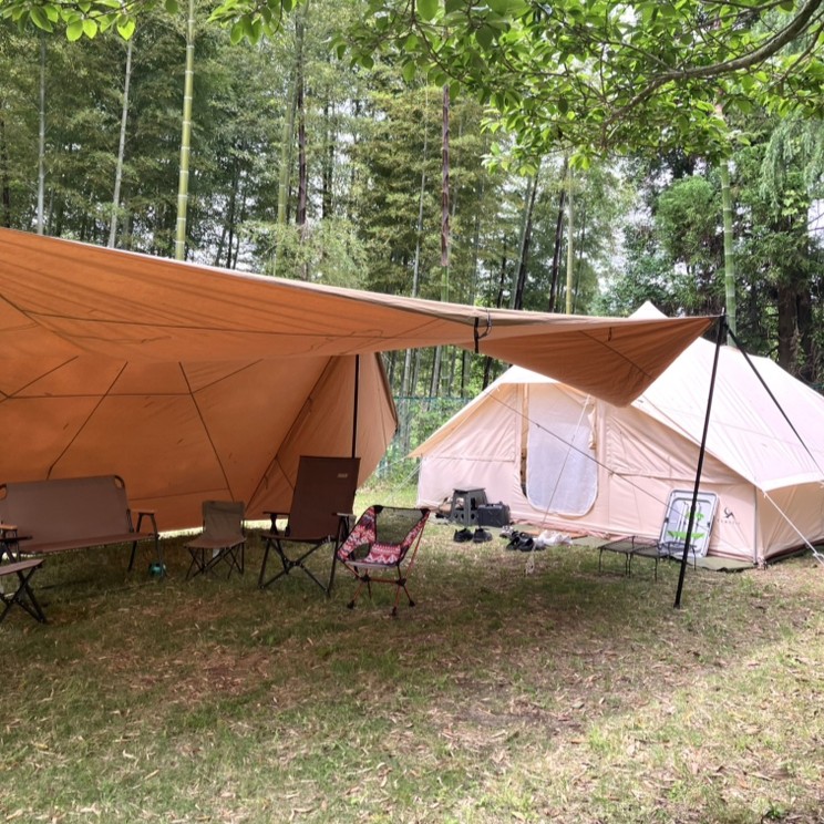 isel_official's tweet photo. 熊本県「かたるの森」へ家族でキャンプに行きました！
焚火台×オーブンでポルケッタを作り、生地からピザを作りと、非日常体験に子供たちも喜んでくれました💖
2日目は敷地内の温泉に入り、キャンプの疲れを癒して帰宅。充実した2日間でした✨

#企業公式夏のフォロー祭り
#企業公式相互フォロー https://t.co/yt4GV4MZ4l