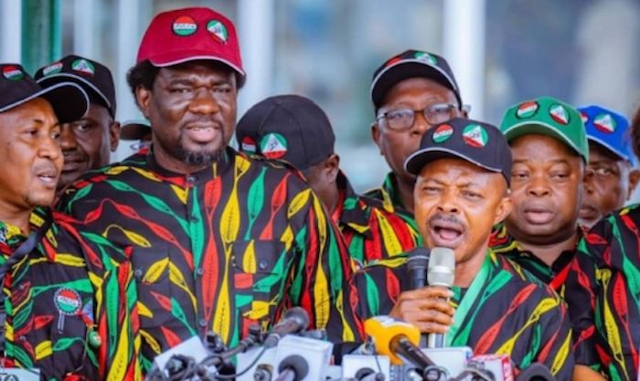 ARISEtv's tweet photo. Labour union threatens solidarity action with striking teachers if authorities fail to improve security and secure release of abducted victims. https://t.co/9fLXrcg4TI https://t.co/xyOTxCRqOt