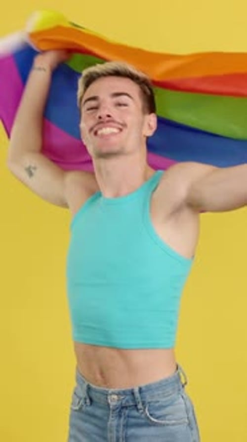 WickedFog's tweet photo. @Victorialeek23 @DonaldOne45 @annvanderstel6 Haha. Yeah right. Maybe if you're referring to this man. https://t.co/e4aqLzFM5u