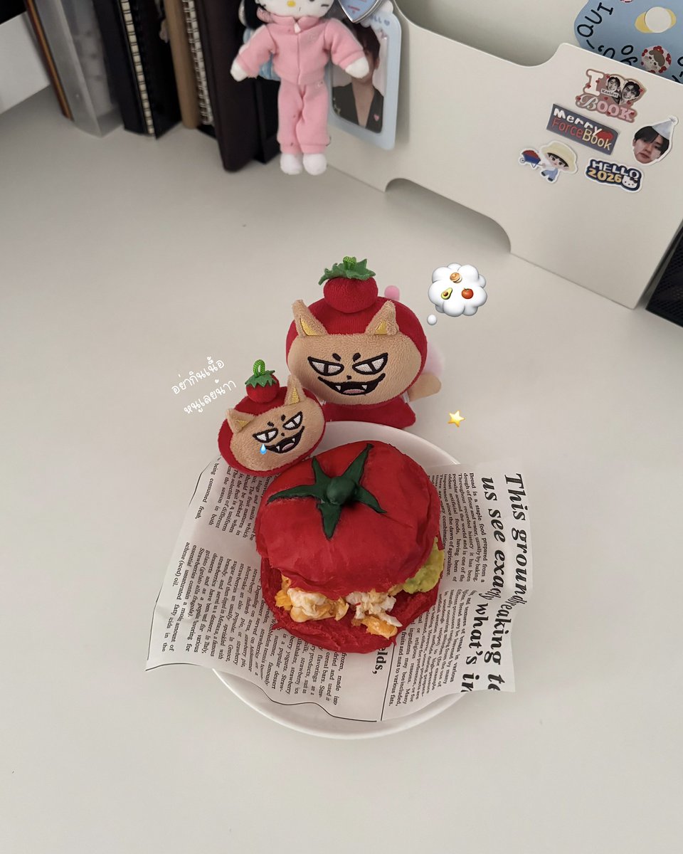 anjrpy's tweet photo. ทำ begels เนื้อมาฟ้อกครั้งแรกก🥯🍅 https://t.co/ZDyK04oK0g