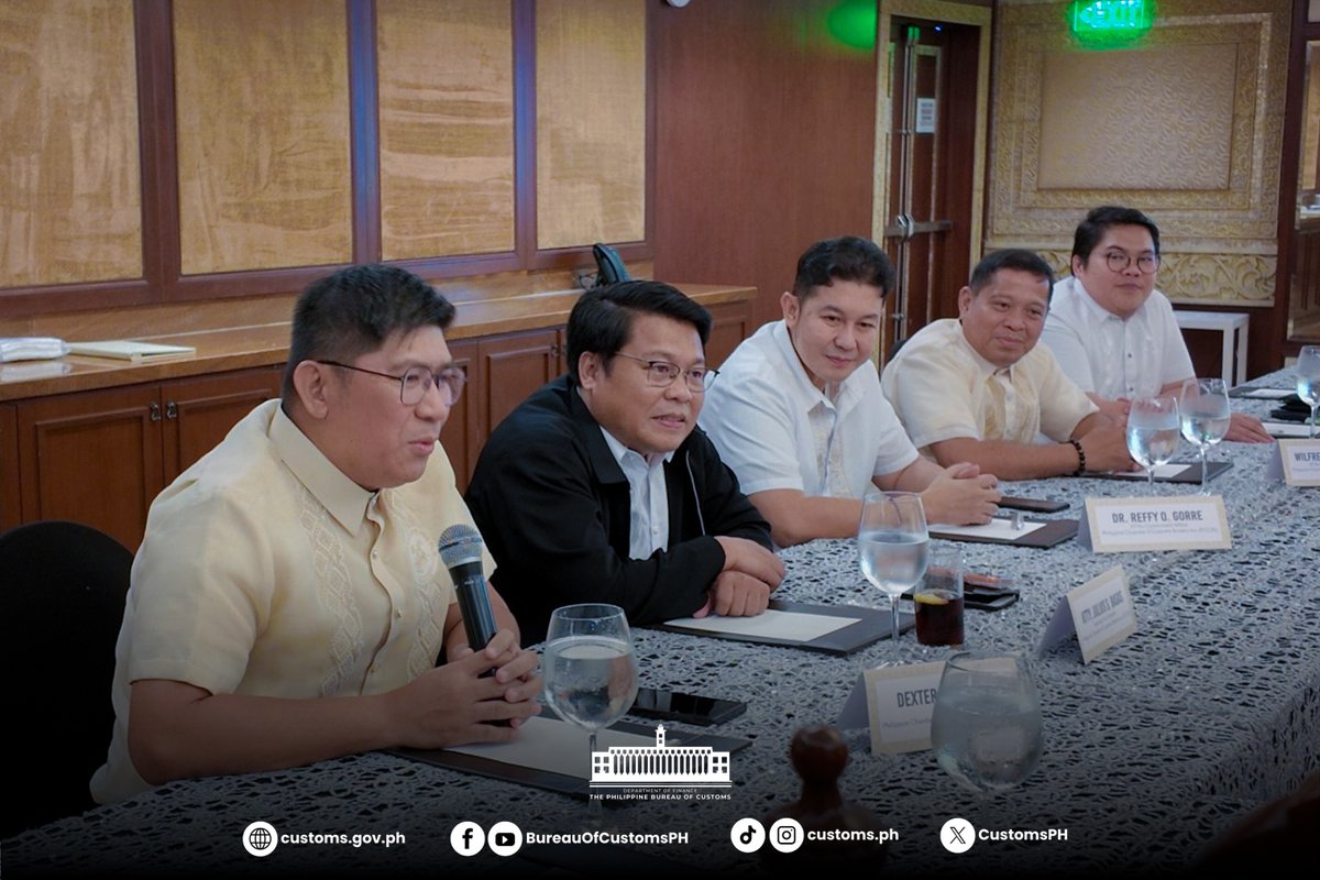 CustomsPH's tweet photo. #BOCNewsToday | The BOC, led by Commissioner Ariel F. Nepomuceno, strengthened collaboration with PCCBI during a 29 May 2026 meeting to advance customs reforms, stakeholder engagement, and professional development.

Read more: https://t.co/Snkdz0DkRt https://t.co/R6LNyYgwAP