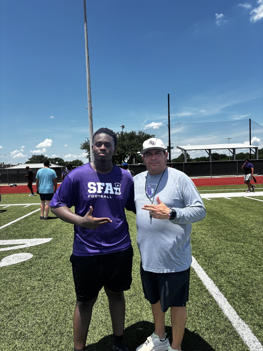 beoronsin's tweet photo. (Post 1️⃣) Went straight from summer workouts to competing at the SFA Camp. Opportunities don’t always come when you’re fresh, they come when you’re ready. Grateful for the chance to compete and learn from the coaches. Thank you for having me. #IAR2
@CoachJChambers @coach_salgado @CoachWhitt_ @CoachFaske @Coach_RogersSFA @Coachshelton101 @EulessTrinityFB