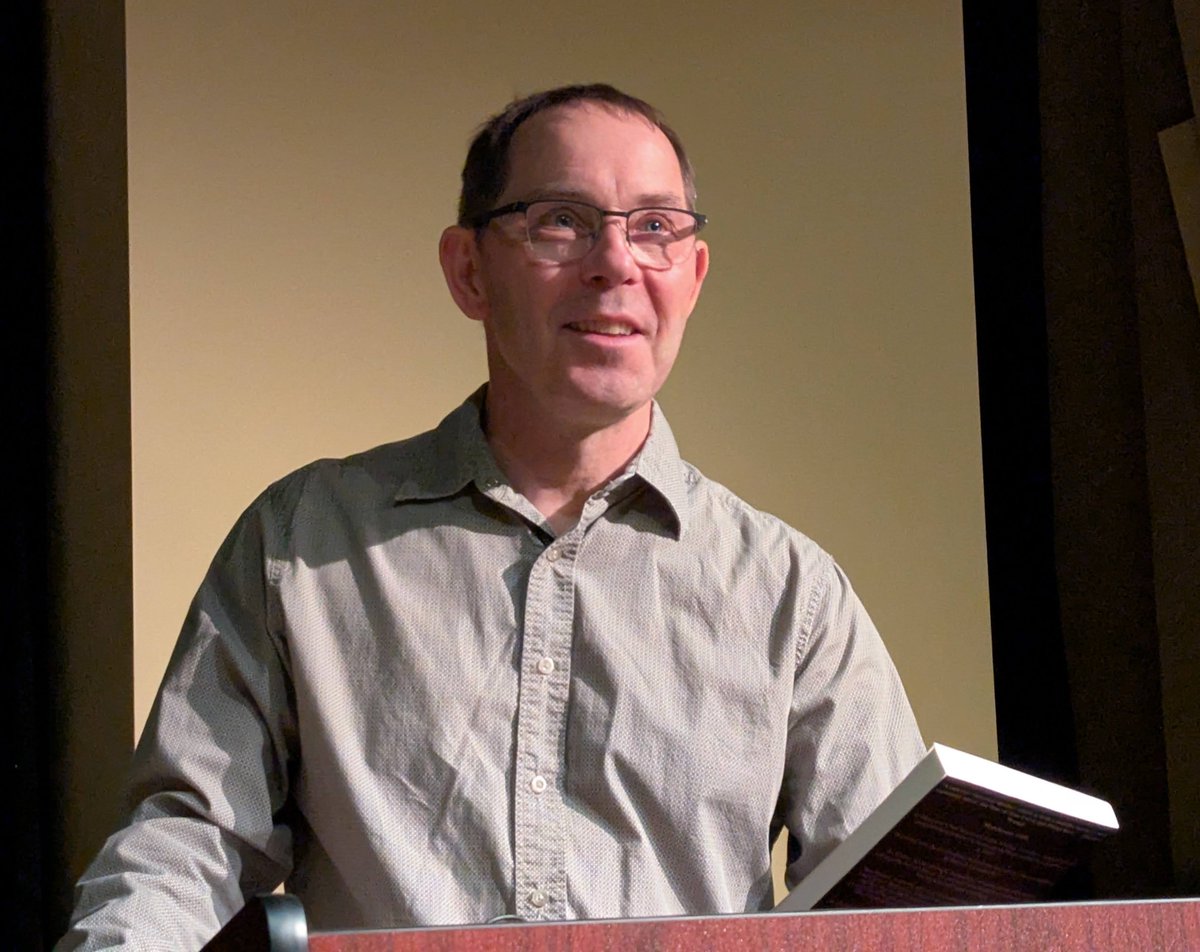 KpbWords's tweet photo. I had the pleasure of giving a reading of "Timebomb" yesterday to the residents of the same retirement home where my father lives. Lots of interesting questions afterwards--seems like people who read books stay sharp as they age!  @SharpeBooks @CullandCoAgency  @WFHowes https://t.co/8PIuRaFbyO