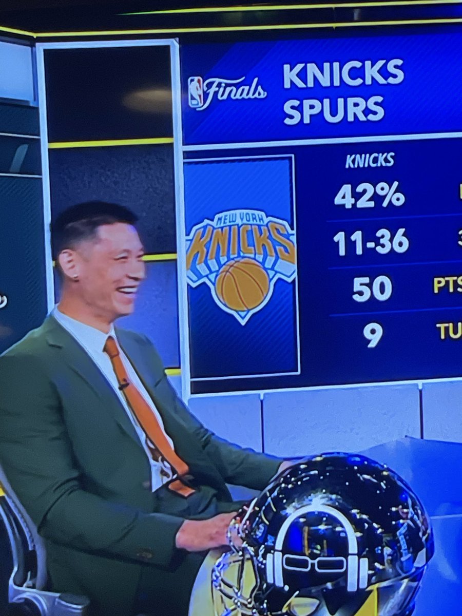 DocOTaco's tweet photo. @PardonMyMeme  Jeremy Lin, currently zero teeth. https://t.co/iMR1MXLNa0