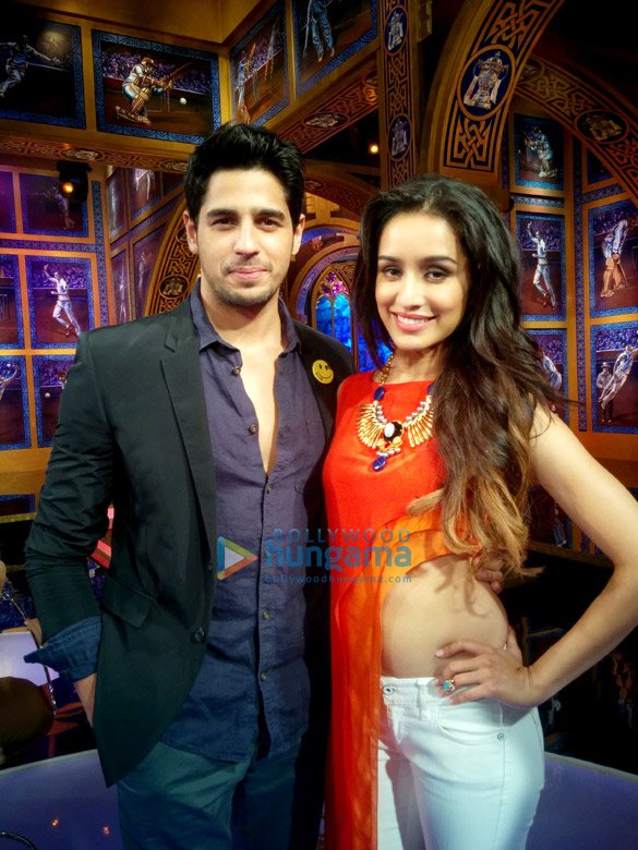 NaturallySree's tweet photo. #Sidshra 1st priority 
#SidharthMalhotra
#ShraddhaKapoor 
But I like #SidKiara too https://t.co/MtviVhMKDJ