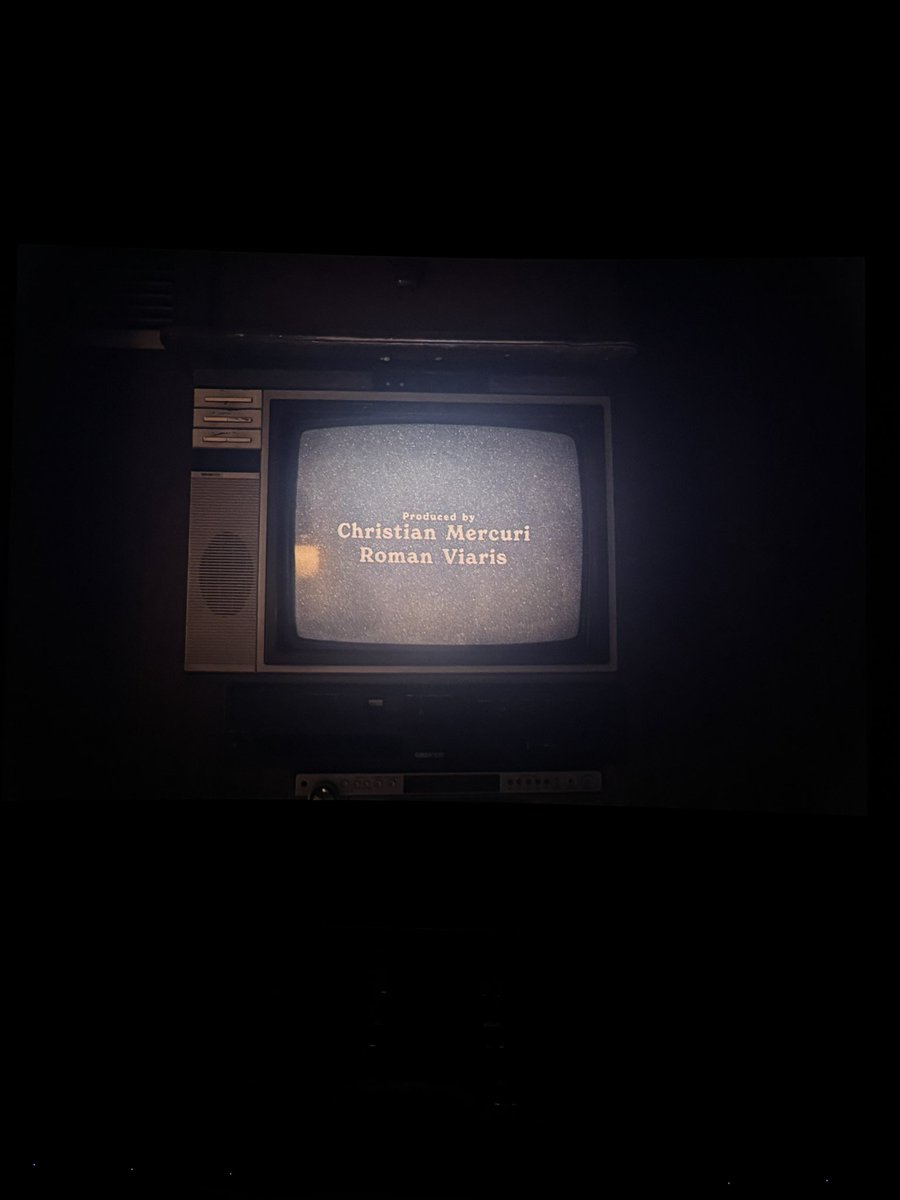 clotiful's tweet photo. june 3

went out with coworkers, movies, and trivia night 😵‍💫 https://t.co/DS8bWrRXjb