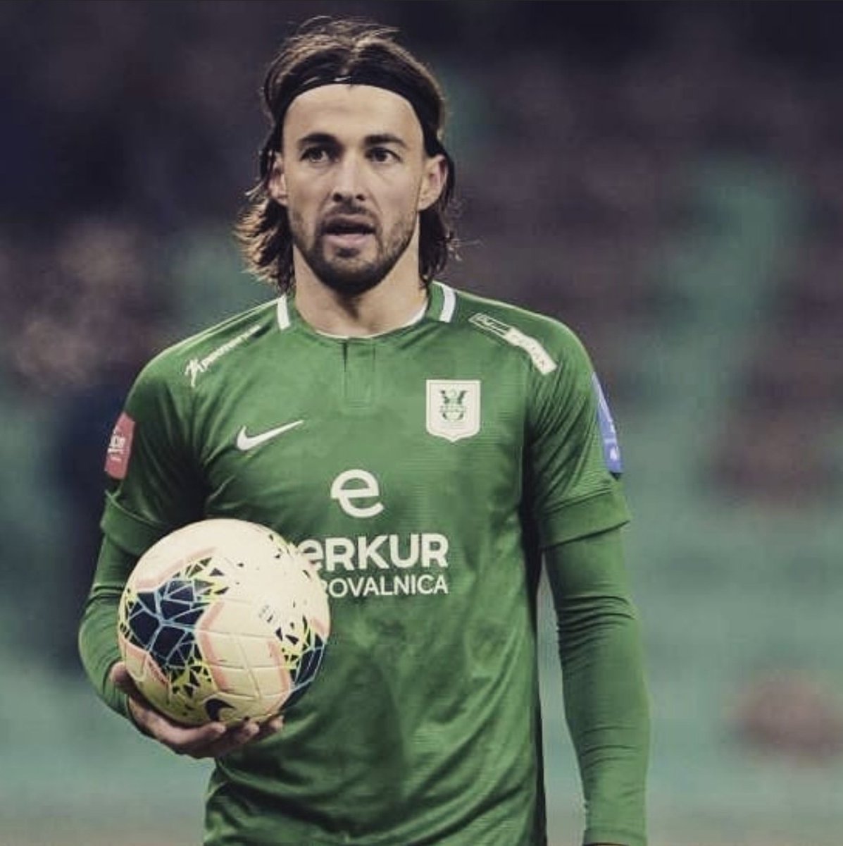 Opta_Zabar's tweet photo. 1991➡️Danes svoj 35. rojstni dan praznuje Ante Vukušić, nekdanji igralec Olimpije (2019-2020). 

Vse najboljše💎! https://t.co/jZPJE48ycz