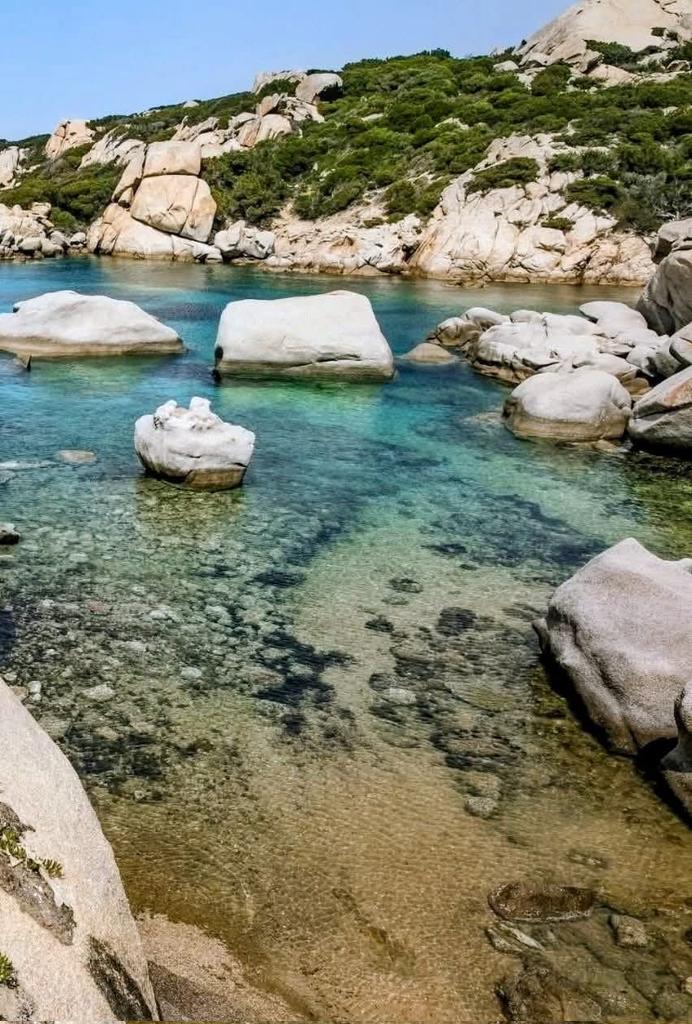 Elderasmo's tweet photo. Cala Scilla,Sardegna https://t.co/SSHjxTWtJb