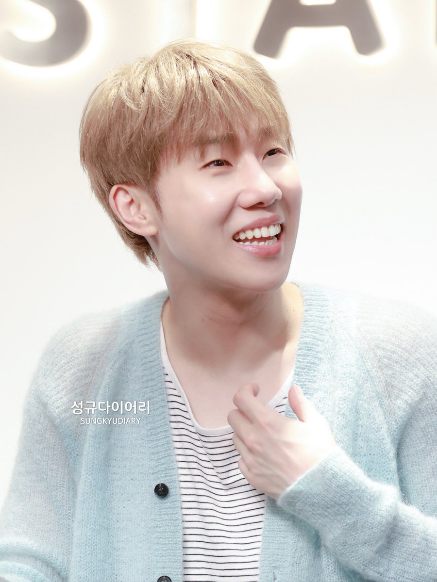 sungkyudiary's tweet photo. 260515 KMONSTAR 팬싸
나???(｡◝‿◜｡)👈🏻

🚫𝐂𝐫𝐨𝐩 𝐥𝐨𝐠𝐨 
🚫𝐏𝐥𝐞𝐚𝐬𝐞 𝐝𝐨 𝐧𝐨𝐭 𝐞𝐝𝐢𝐭 𝐨𝐫 𝐫𝐞𝐩𝐨𝐬𝐭 𝐭𝐨 𝐚𝐧𝐲 𝐩𝐥𝐚𝐭𝐟𝐨𝐫𝐦
🚫워터마크 제거 / 2차 업로드 / 플랫폼 재업로드 및 편집 금지

#인피니트 #INFINITE 
#김성규 #KIMSUNGKYU 
#성규 #SUNGKYU https://t.co/uuFuYcULLV