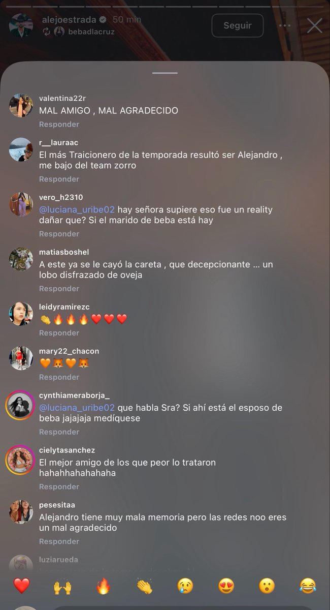 ChelseaFCol2's tweet photo. Se sienten bien?? 🤔 

Los pusieron a ladrar con 2 fotos, cremita # 4 pal ardor 😂

🖤🦊
#LaCasaDeLosFamososCol3 https://t.co/WFmOG6YlnH