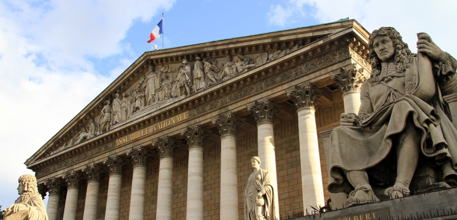isadegeorges's tweet photo. Une raison d’espérer ! La Commission des Affaires culturelles de l’Assemblée nationale a adopté CONFORME la proposition de loi portée par la sénatrice Laure Darcos visant à rééquilibrer les rapports entre les acteurs de l’IA et les ayants droit
✅Innovation oui 
❌Pillage non https://t.co/FzSkTTajrv