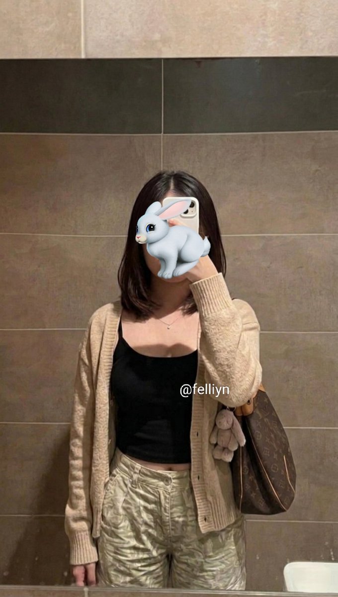felliyn's tweet photo. kelas masih sampe sore tp ngantuk bgtt 😭 https://t.co/vVKcfwaCQl