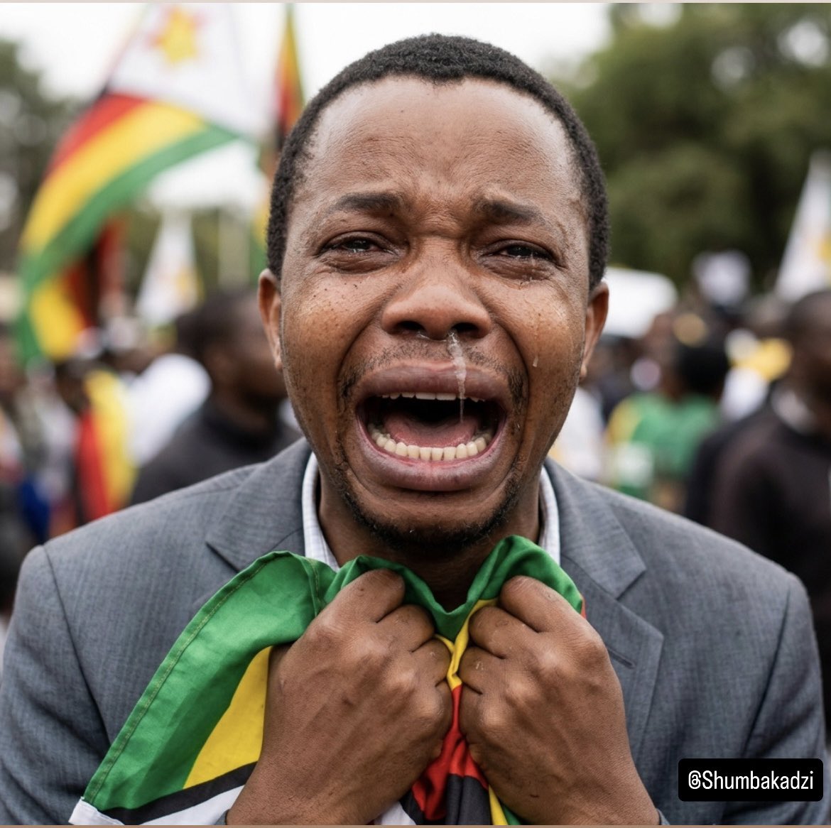 shumbakadzi_zim's tweet photo. Hanzi ana @Chofamba naana @zimbabweyauya vaingoita noise chete online vasiri kutumira ma emails 😭😭😭😭💔 https://t.co/ZloTwV0icJ