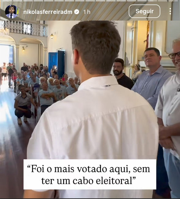 osociotario's tweet photo. Nikolas Ferreira sempre foi mal-agradecido. O maior exemplo disso são as próprias postagens do deputado.

O principal cabo eleitoral de Nikolas Ferreira é Jair Messias Bolsonaro, cujo apoio impulsionou seus votos de 29.388 em 2018 para 1.492.047 em 2022.