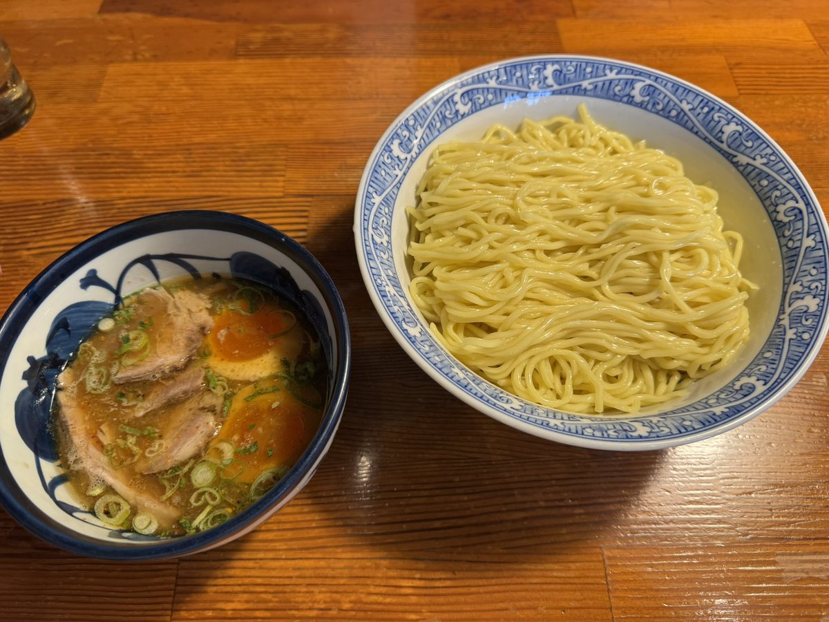yeul39's tweet photo. お昼〜 https://t.co/6vPHQdTUYX