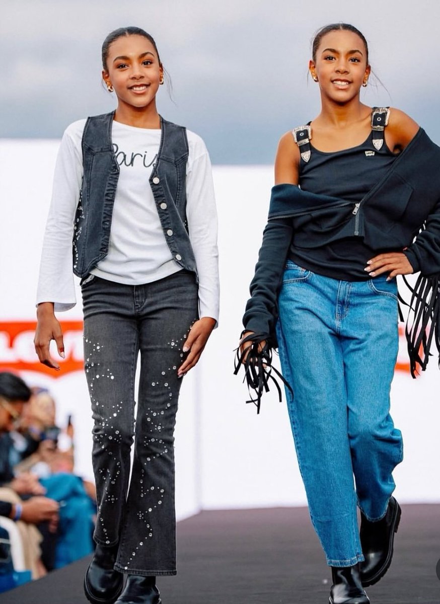 fwskiiii's tweet photo. The McClure twins who went viral 9 years ago at adorable 3-year-olds are now 12 years old, and they’re still killing it , making Forbes’ Top 10 Kid Creators list.
From viral babies to boss kids. Growth done right. 👏🏾 https://t.co/W9JWHRqzc5